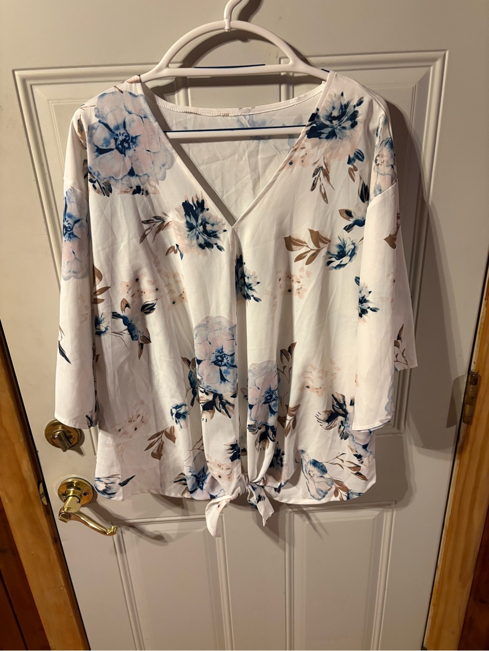 SHEiN Ties at the Bottom in Front Size XL